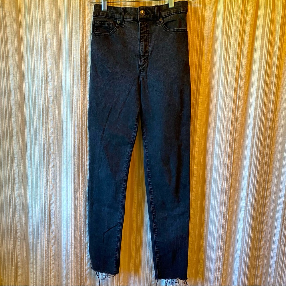 Rosa Curvy Ankle Black Skinny Jeans